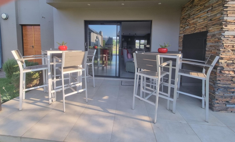 3 Bedroom Property for Sale in Ifafi North West